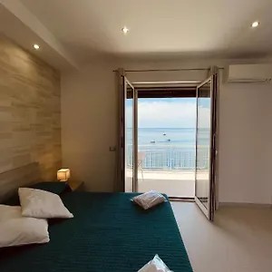 https://baia-di-atlantide.taorminaitalyhotels.com
